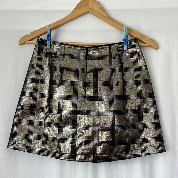 XS Black and Gold Plaid Urban Outfitters Mini Skirt - Picture 2 of 5